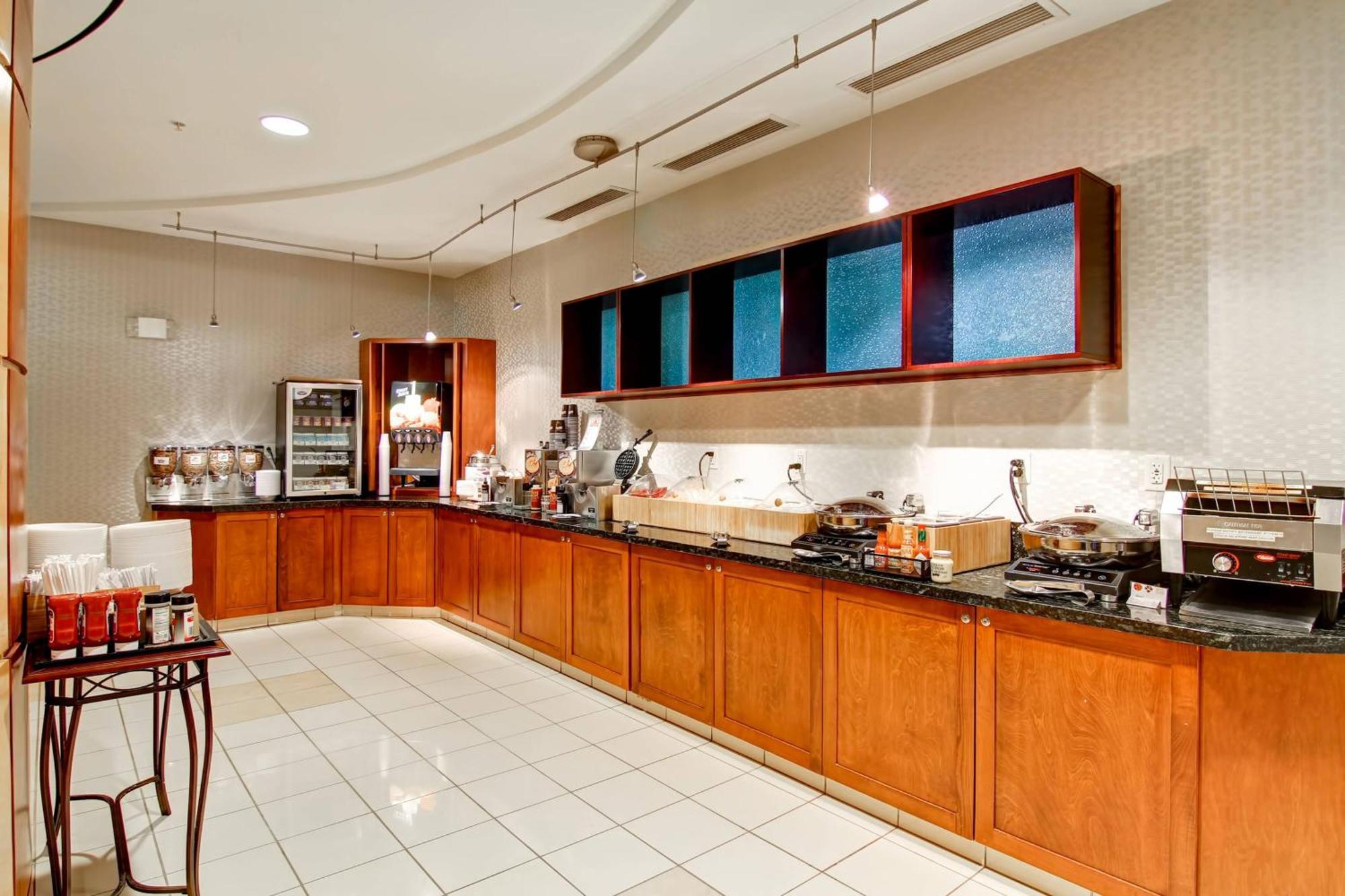 Hotel Springhill Erie