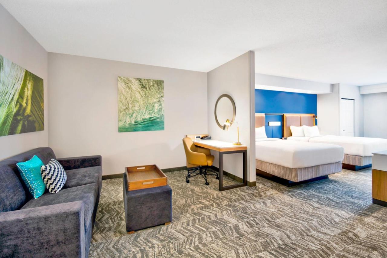 Springhill Hotel 3*