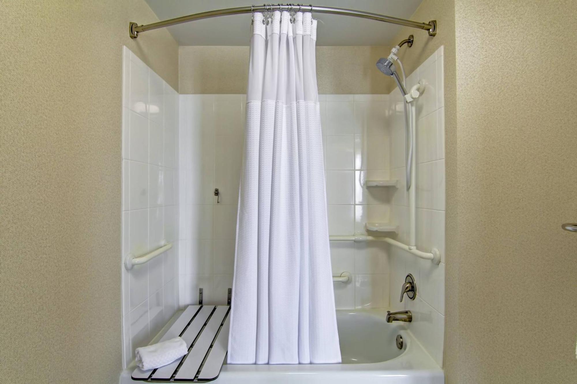 Springhill Hotel 3*